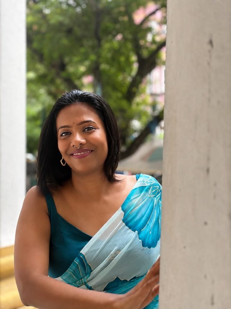 A Local Female Kolkata Guide